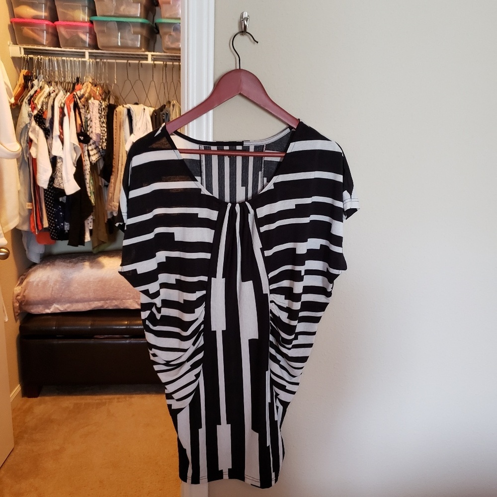 Cream and black stretch fabric dress